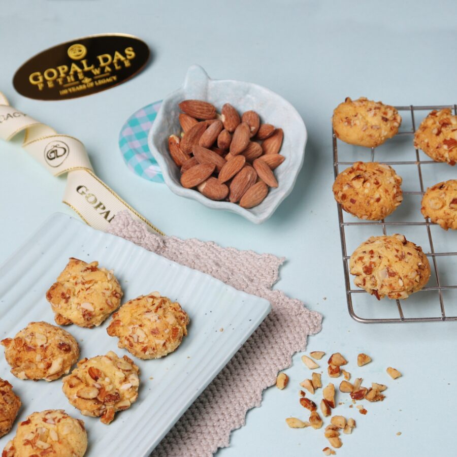 ROASTED ALMOND COOKIES